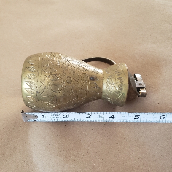 Vintage Etched Brass Pitcher Lighter - Picture 2 of 9